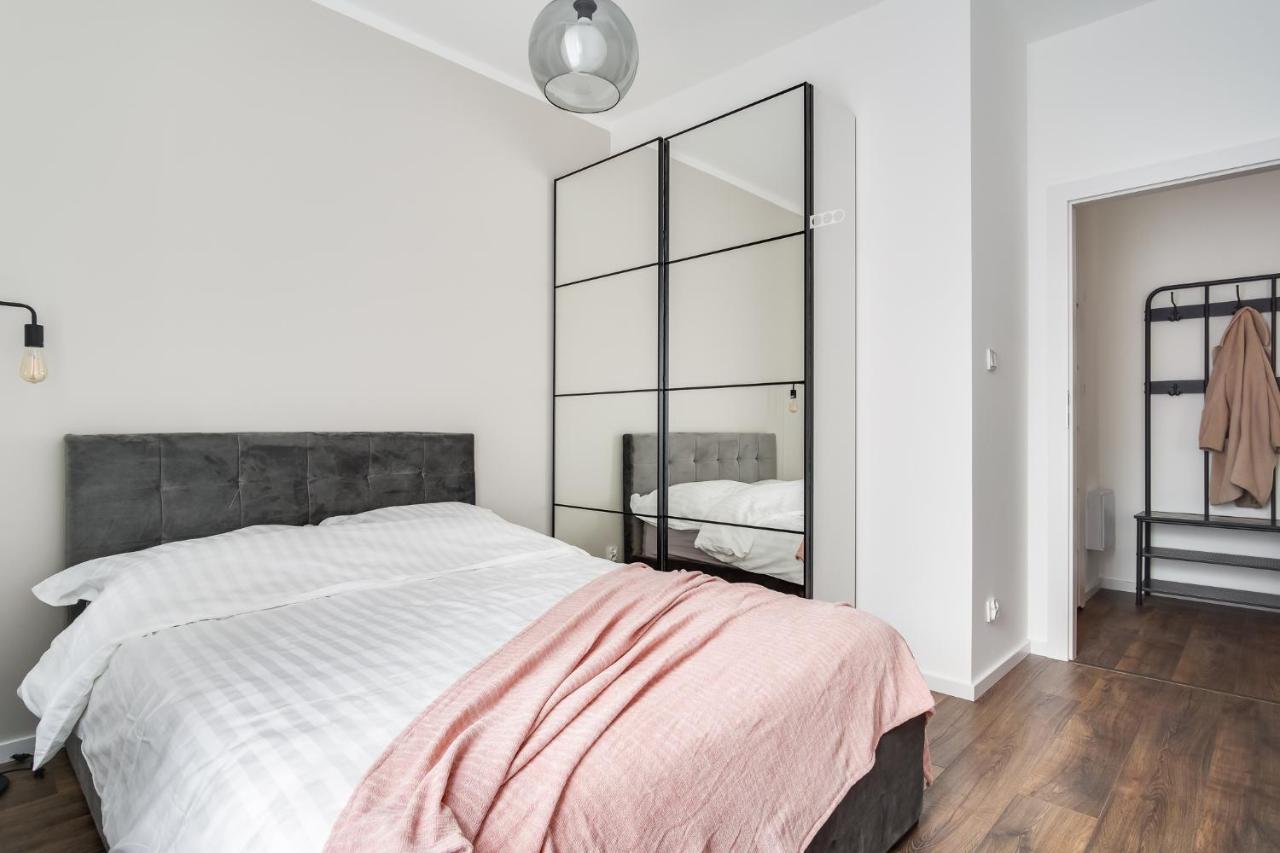 Apartament Chwaliszewo Z Balkonem - Free Parking Poznan Exterior foto
